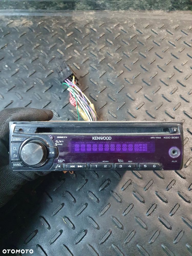 Radioodtwarzacz KENWOOD KDC-3051G RADIO SAMOCHODOWE - 1
