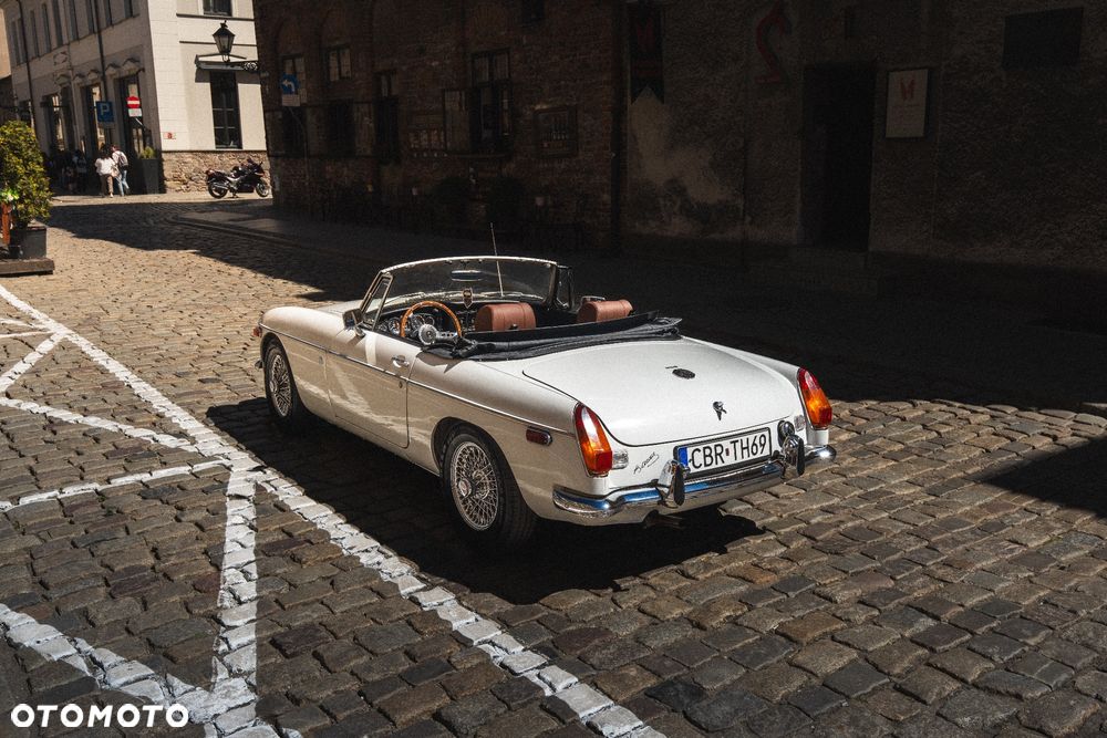 MG MGB - 5