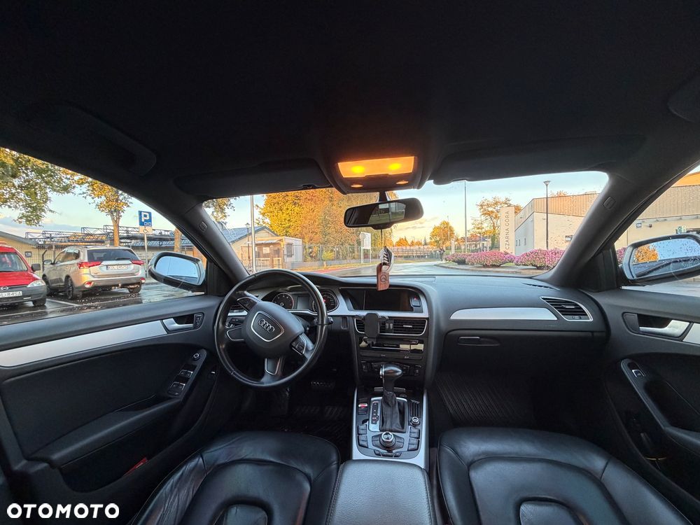 Audi A4 Limousine - 18