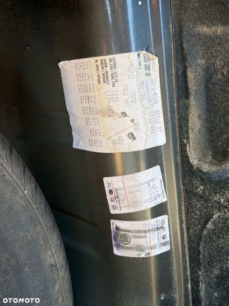 Skoda RAPID Spb 1.2 TSI Ambition - 15