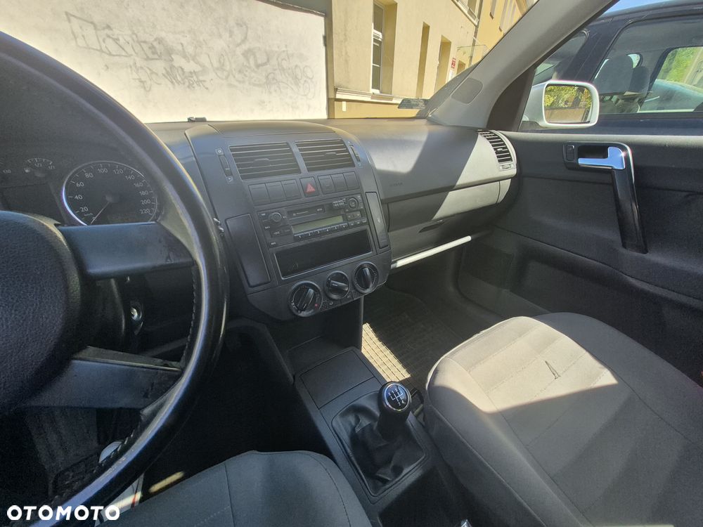 Volkswagen Polo 1.4 - 8