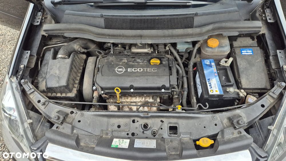 Opel Zafira - 17