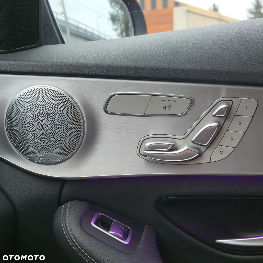 Mercedes-Benz Klasa C 300 d mHEV AMG - 20