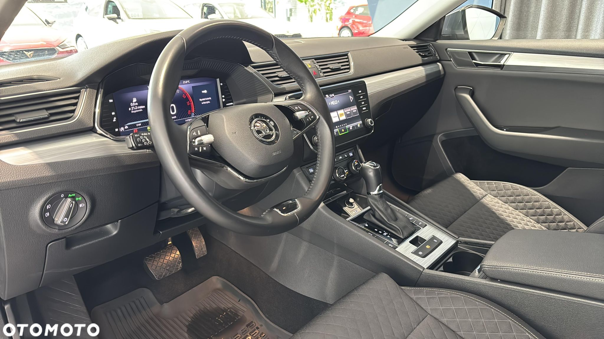 Skoda Superb 2.0 TDI SCR Ambition DSG - 9