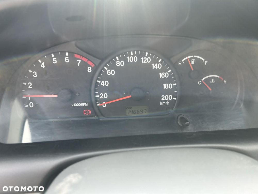 Suzuki Grand Vitara 2.5 V6 - 14