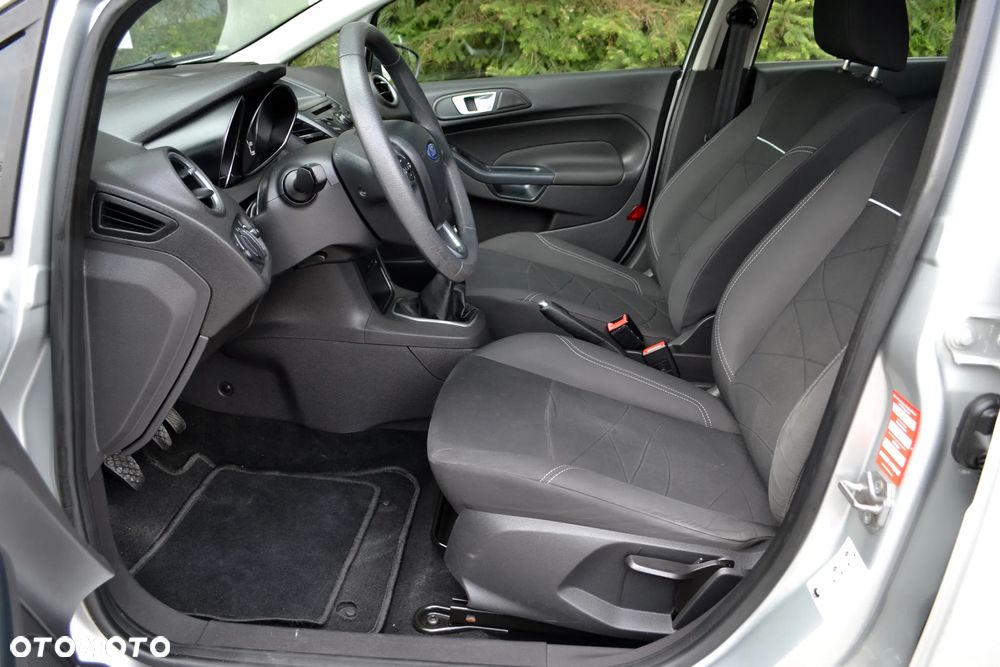 Ford Fiesta - 15