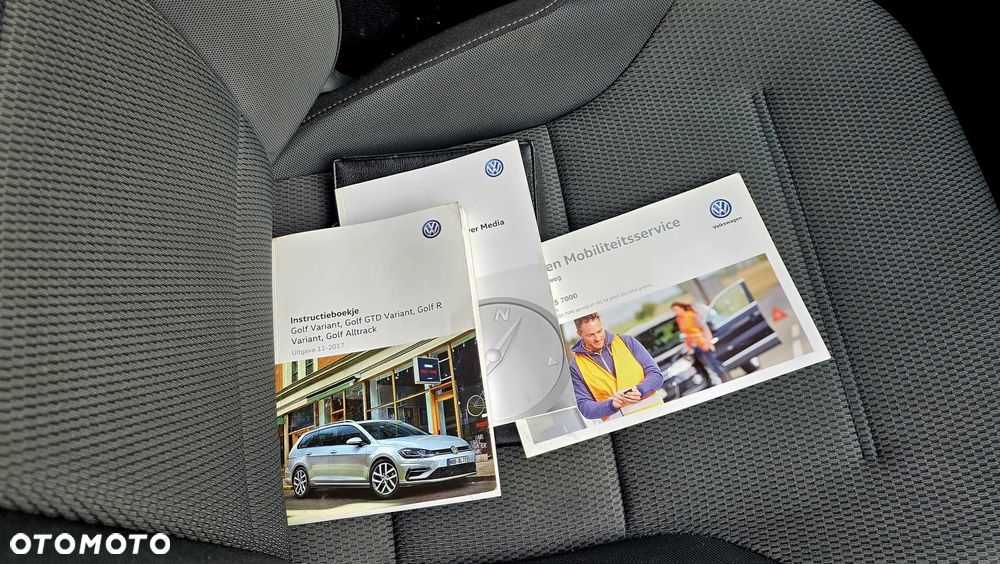 Volkswagen Golf - 17