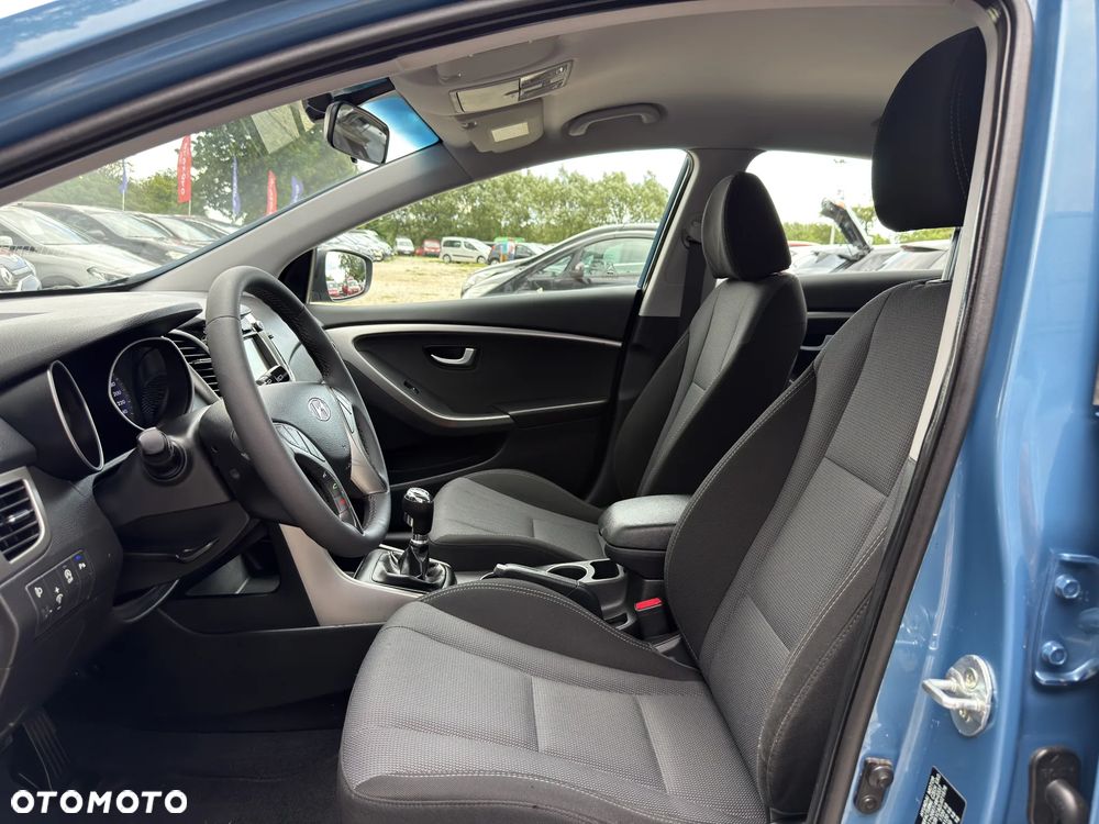 Hyundai i30 1.6 GDI Premium - 22