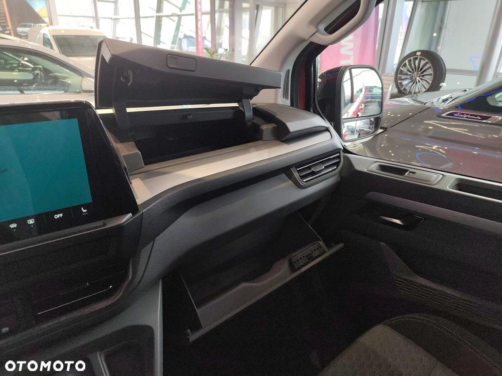 Volkswagen Caravelle - 23