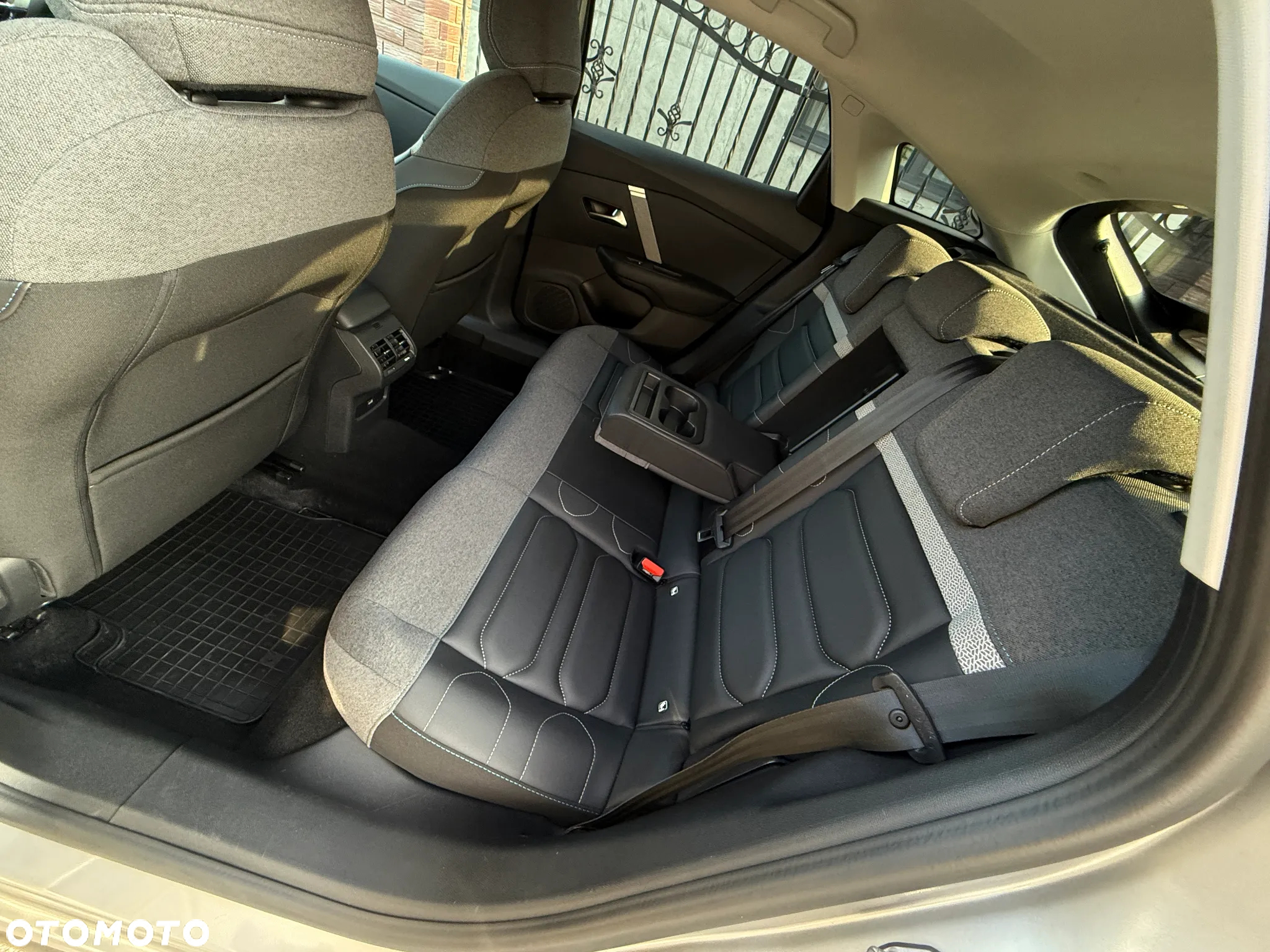 Citroën C4 1.5 BlueHDi Shine S&S - 32