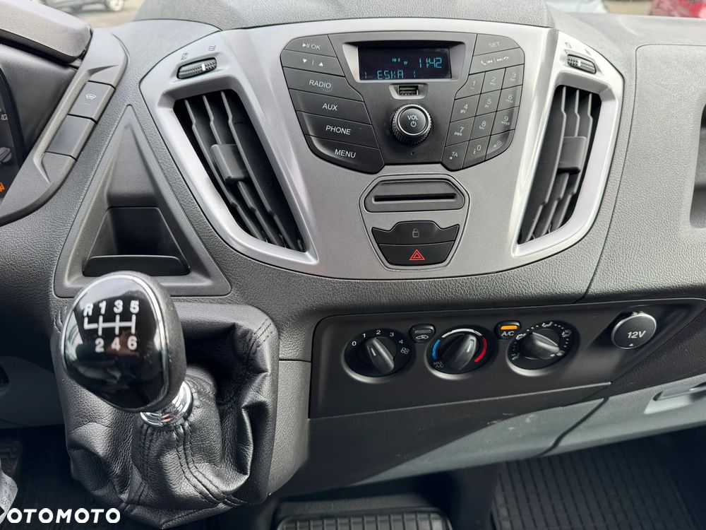 Ford Transit Custom - 8