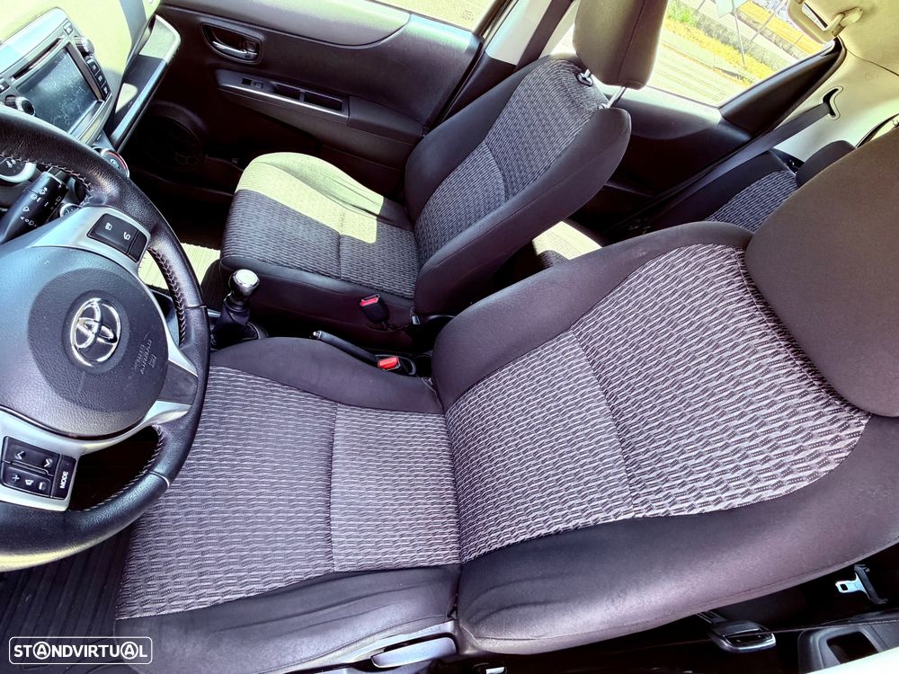 Toyota Yaris 1.0 VVT-i Comfort+P.Style +Navi - 15