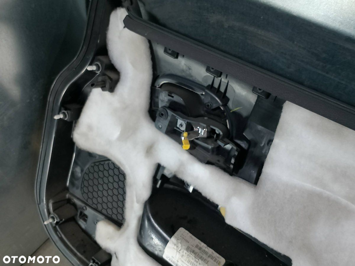 BOCZEK, TAPICERKA DRZWI LEWY PRZÓD CHRYSLER 200 (JS) 1VC991X9AA   BN624495 - 2