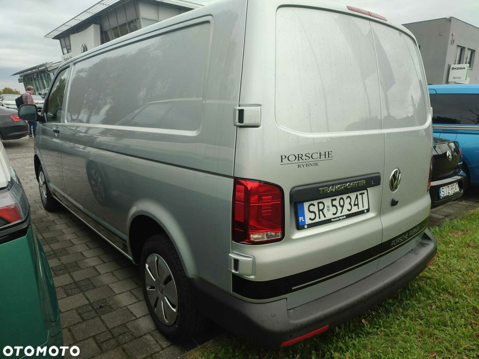 Volkswagen Transporter Transporter 6.1 Furgon silnik: 2,0 l TDI SCR 110 kW / skrzynia biegów: 6-biegowa manualna rozstaw osi: 3400 mm - 32