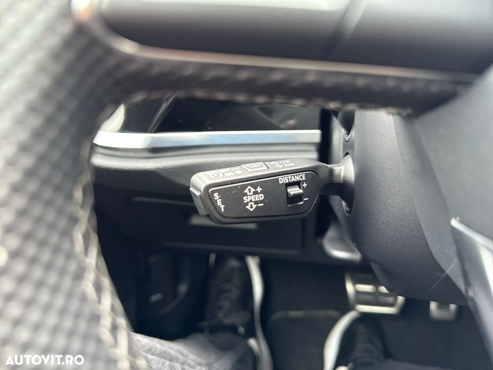 Audi Q3 2.0 40 TDI quattro S tronic S Line - 17