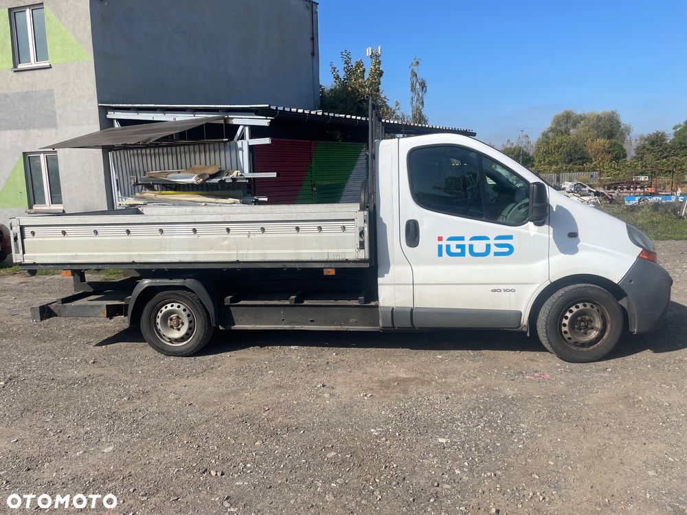Renault Trafic - 13