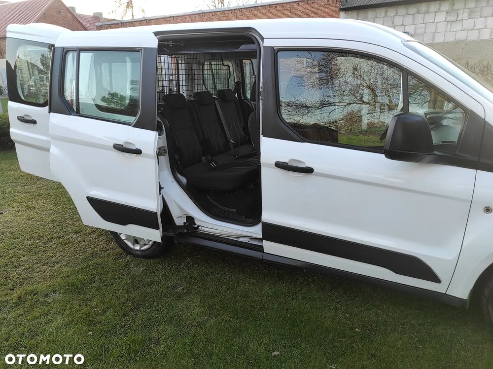 Ford Transit Connect - 21