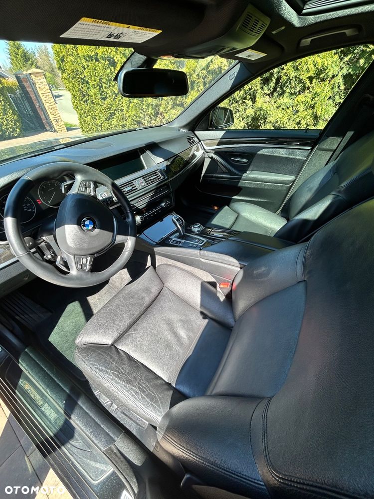 BMW Seria 5 535i xDrive Sport-Aut Luxury Line - 7