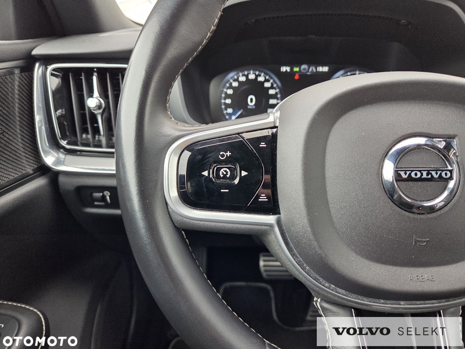 Volvo S60 T4 R-Design - 17