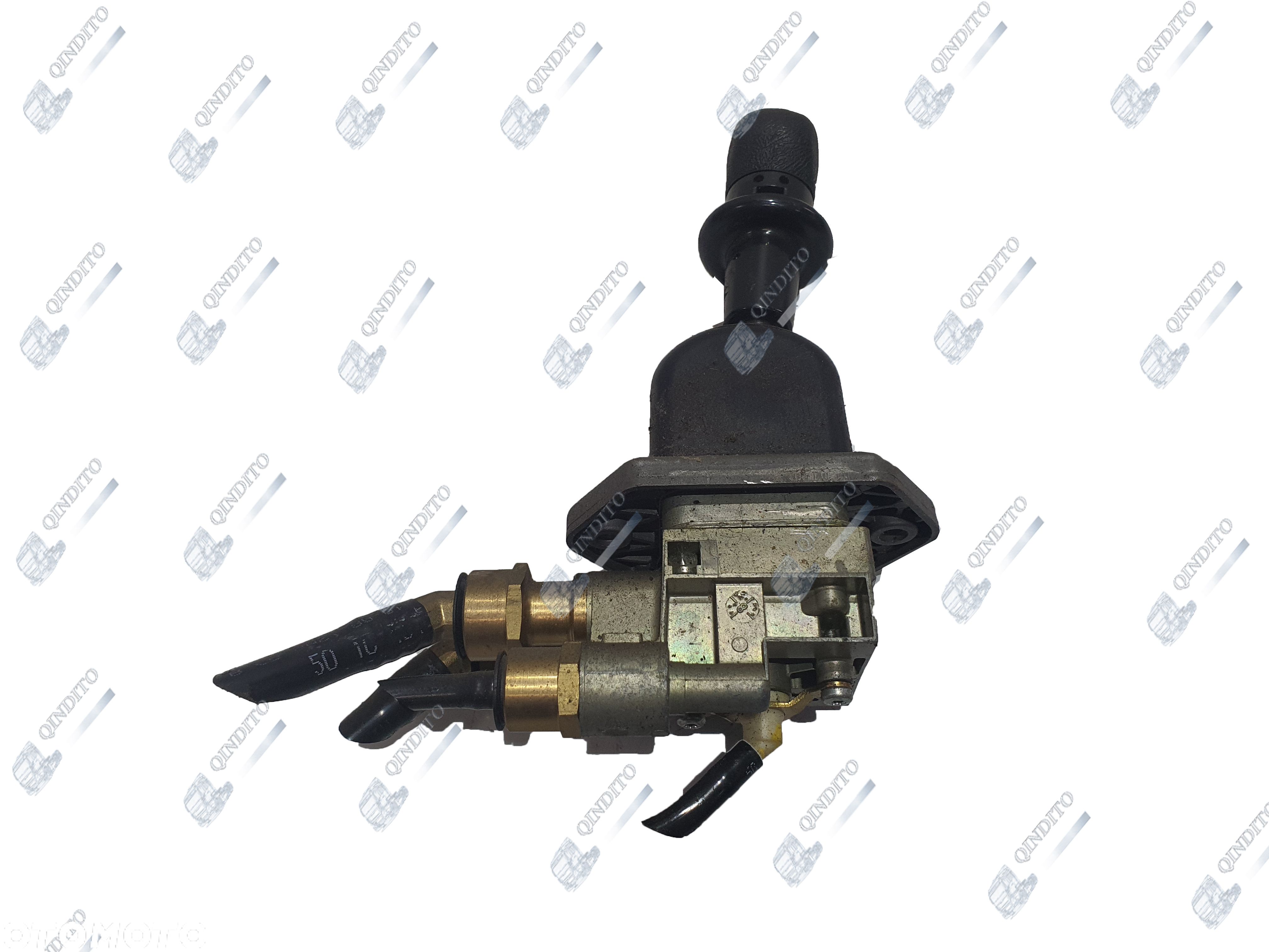 DŹWIGNIA ZAWÓR HAMULCA RĘCZNEGO RENAULT MIDLUM DAF LF 45/55 5010525009 - 1