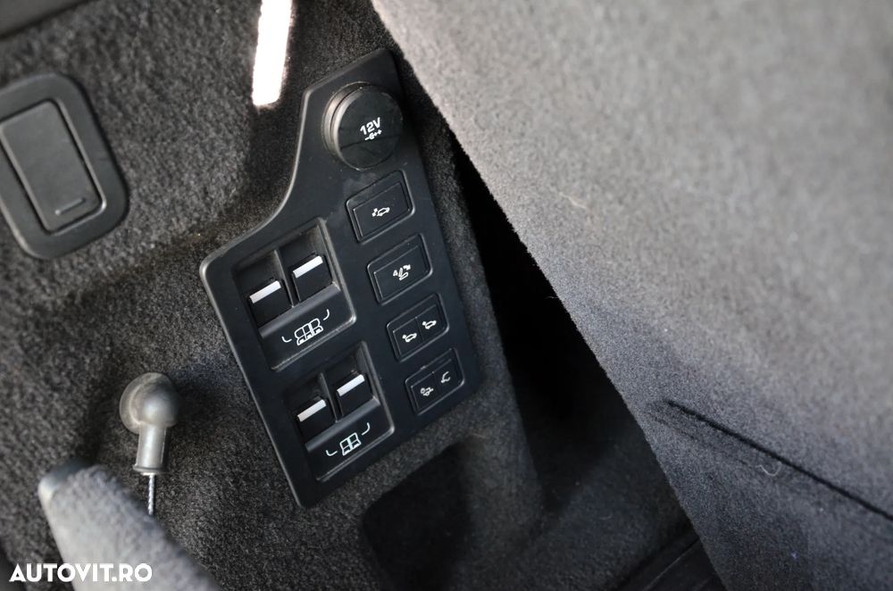 Land Rover Discovery - 20