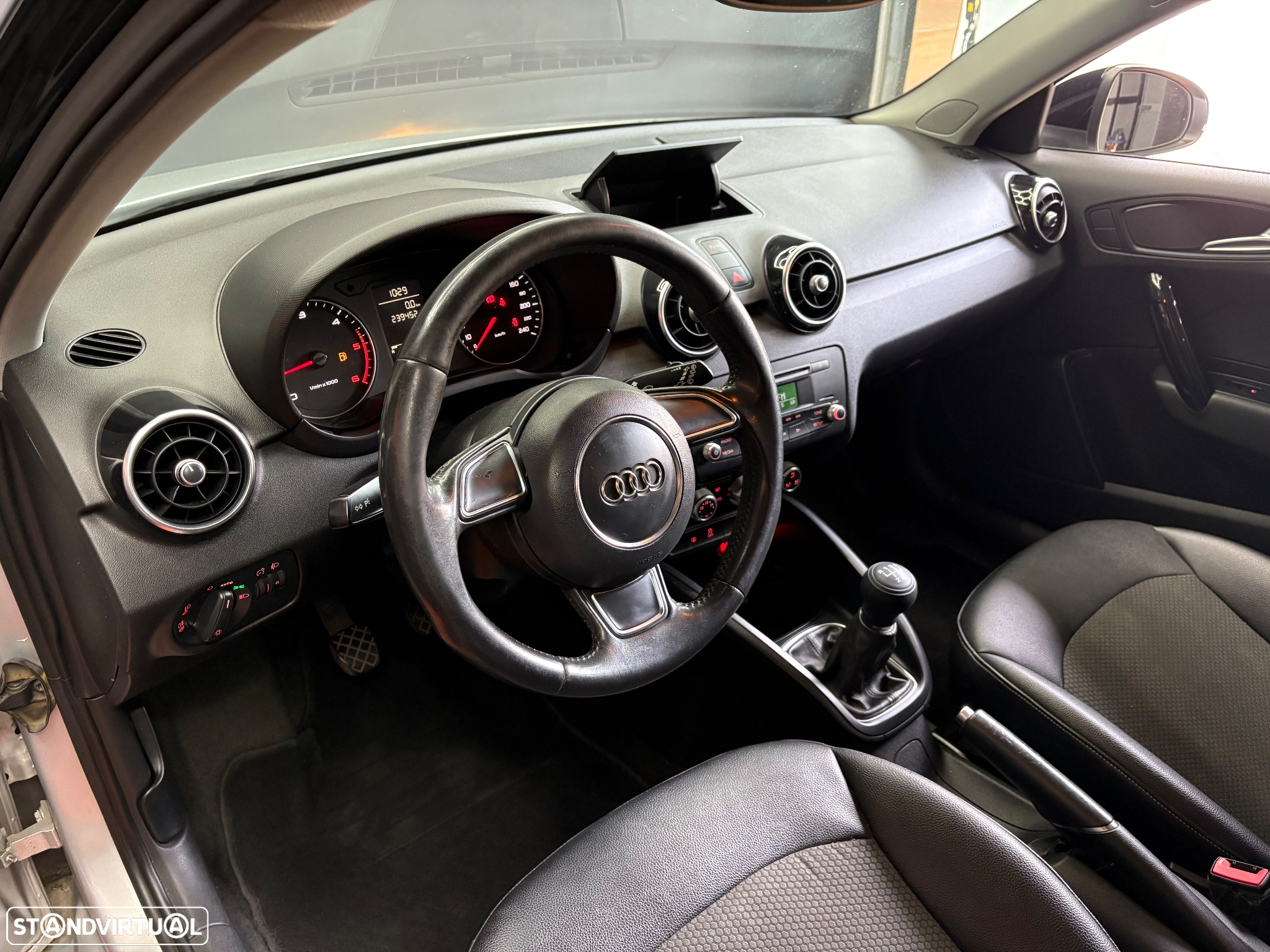 Audi A1 Sportback 1.6 TDI S-line - 14