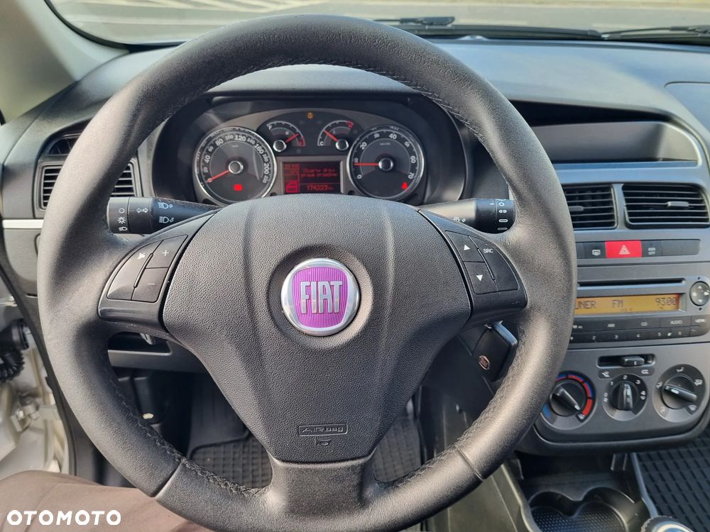 Fiat Linea 1.4 T-Jet 16V Active - 19