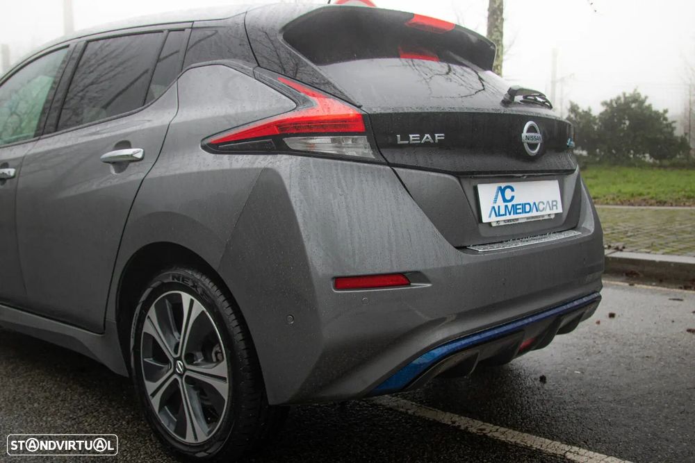 Nissan Leaf - 16