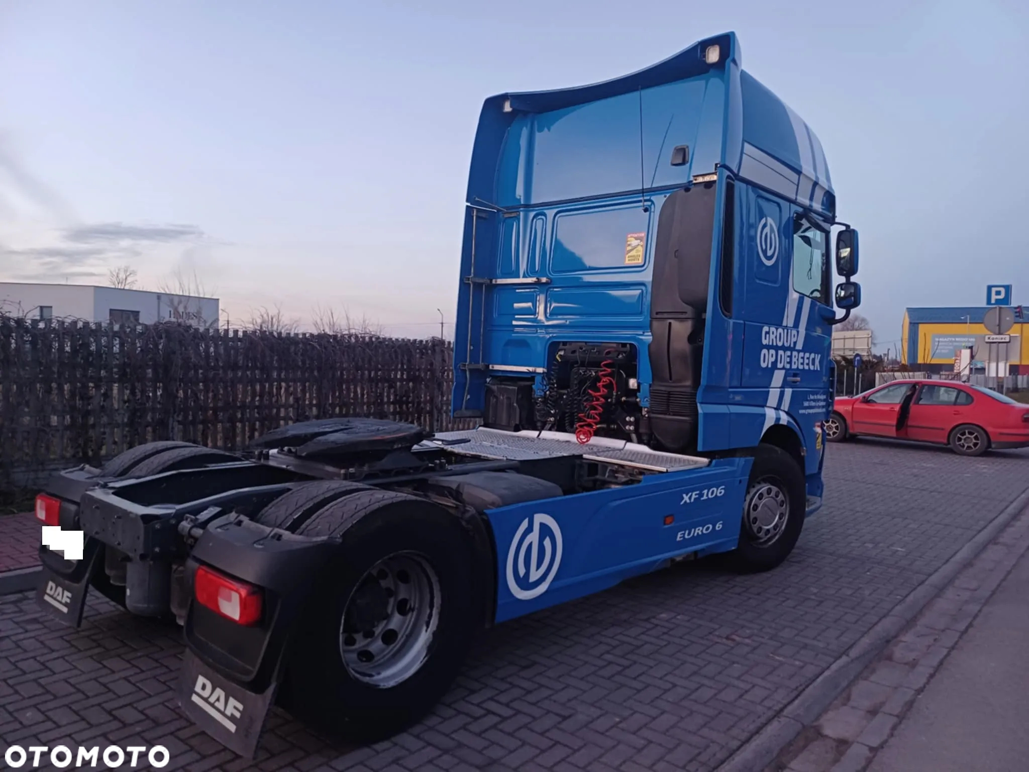 DAF 106 - 8