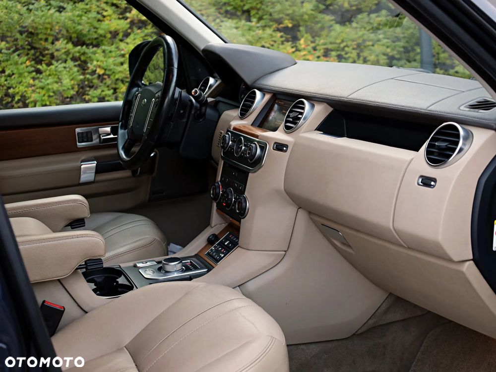 Land Rover Discovery IV 3.0 SD V6 HSE - 22