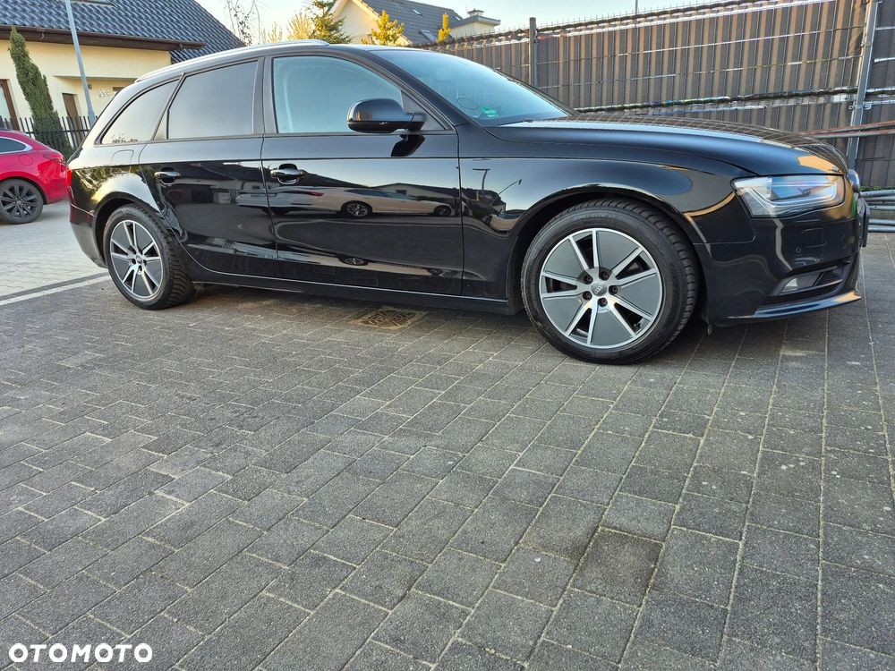 Audi A4 Avant 2.0 TDI - 4