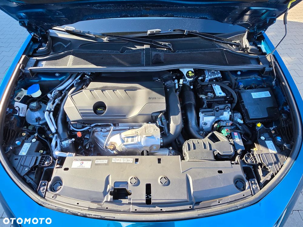 Peugeot 408 - 40