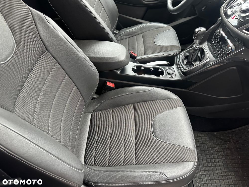 Ford Kuga - 15