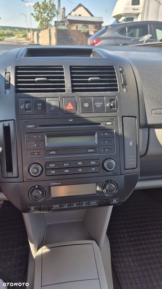 Volkswagen Polo 1.9 TDI DPF Trendline - 4