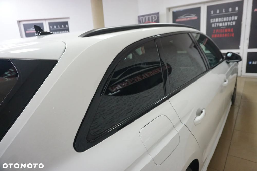 Audi A4 Avant 40 TFSI quattro S tronic - 20
