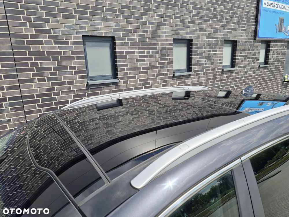 Kia Sportage 1.7 CRDI 2WD Dream-Team Edition - 38