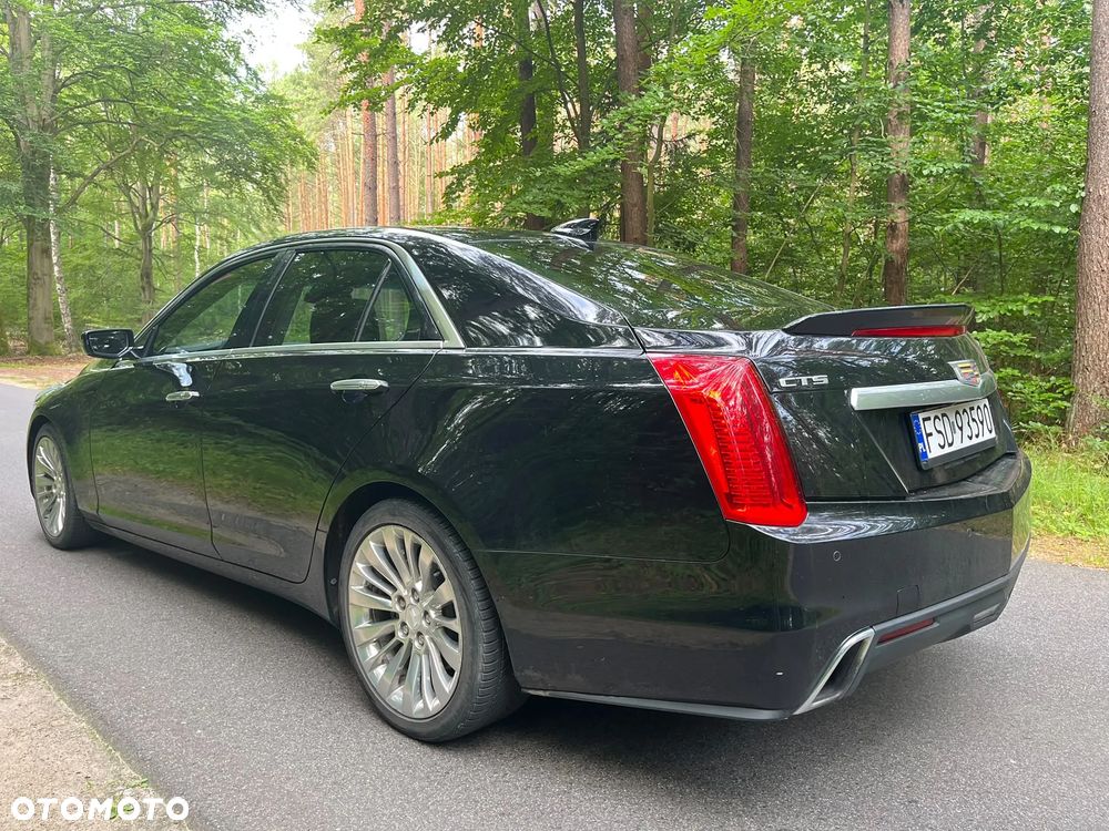 Cadillac CTS - 12
