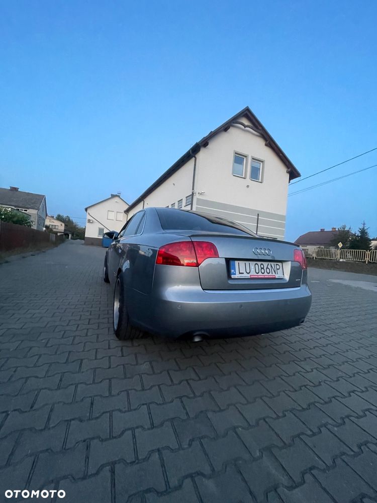 Audi A4 Limousine - 22