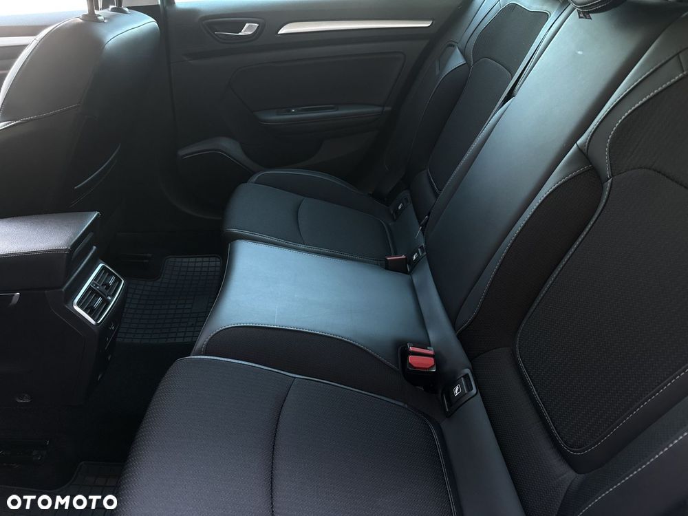Renault Megane 1.3 TCe FAP Techno EDC - 13