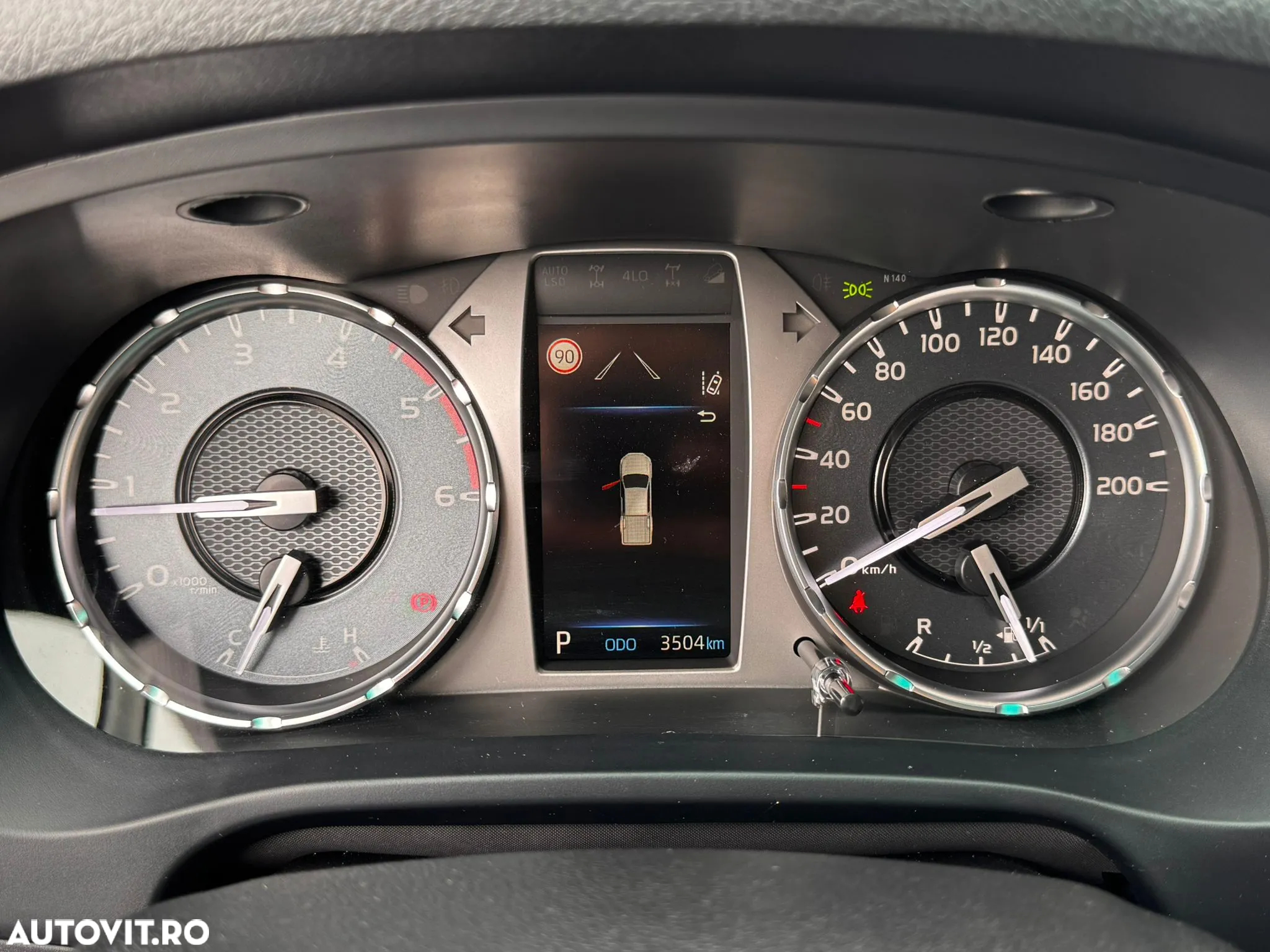 Toyota Hilux 2.8D 204CP 4x4 Double Cab AT Executive - 18