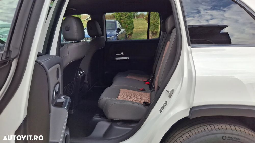 Mercedes-Benz EQB 300 4MATIC - 13