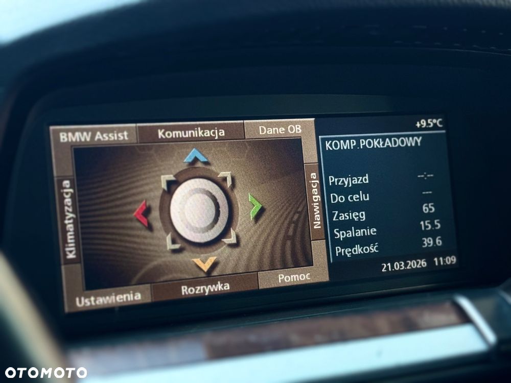 BMW Seria 7 750i L - 27