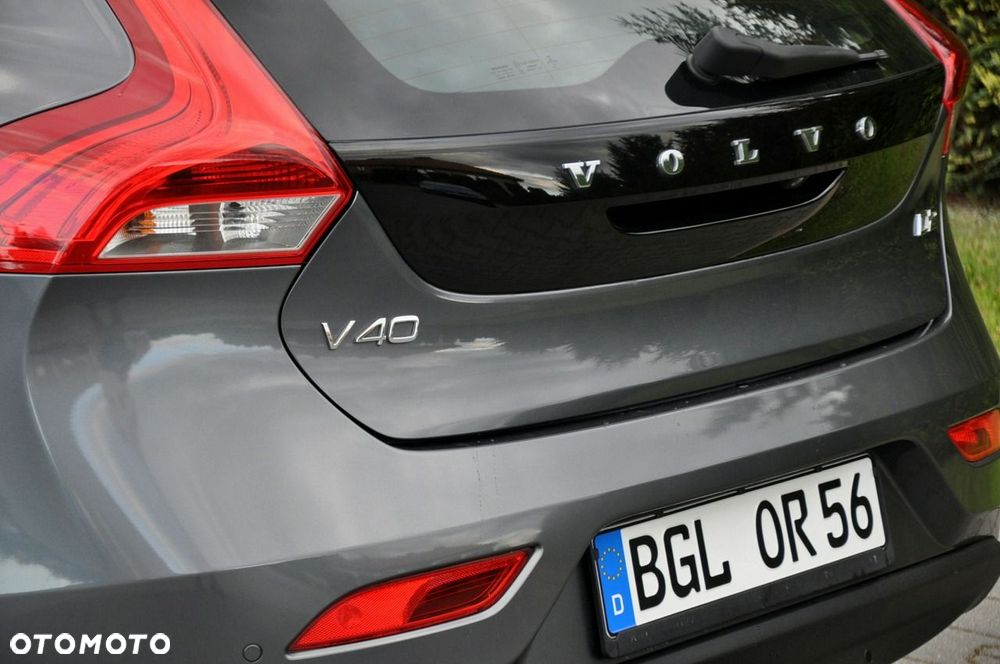 Volvo V40 - 16