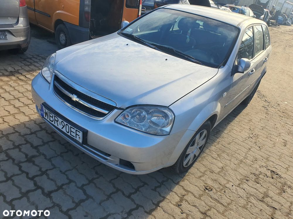 chevrolet lacetti kombi maska zderzak lampa grill błotnik drzwi zbiornik paliwa szyba lusterko - 1