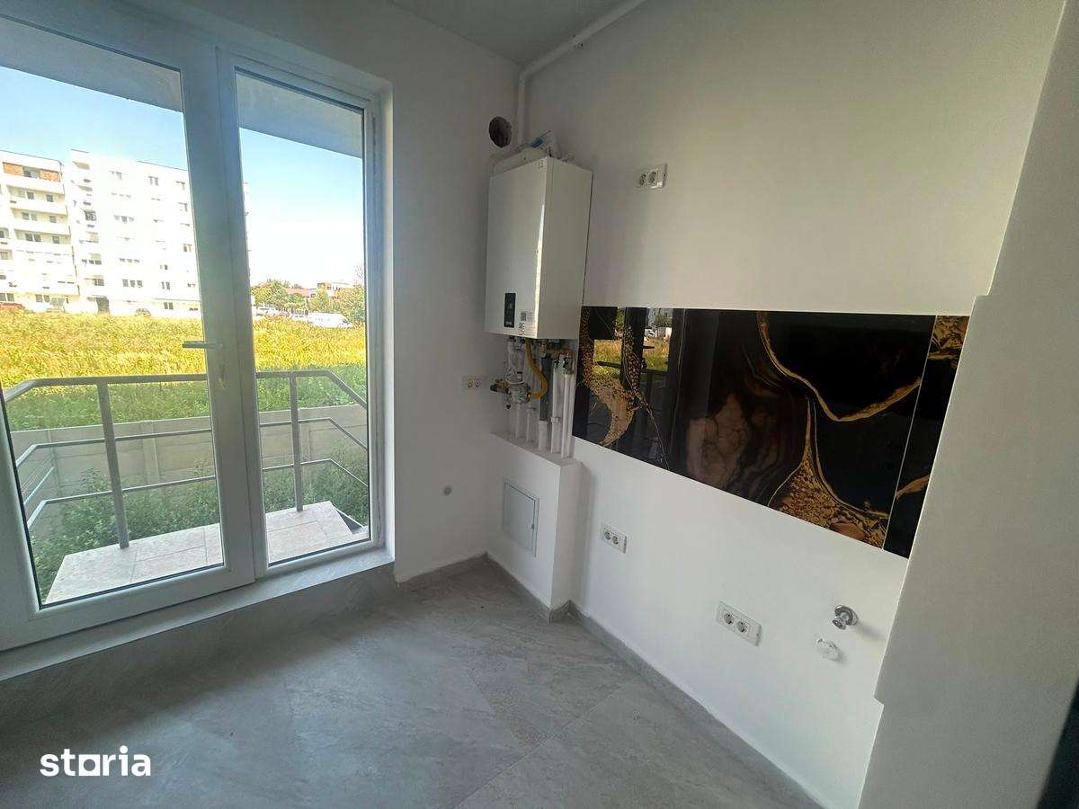 Apartament 2 camere - 28mp Curte Metrou Berceni — fotografia 1
