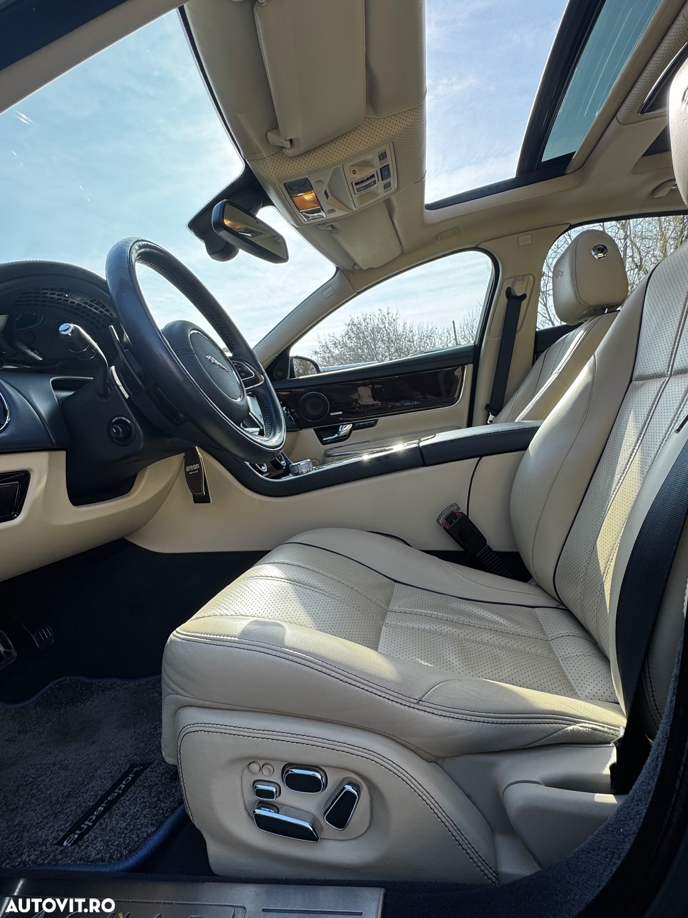 Jaguar XJ 3.0 V6 Diesel S Supersport - 35