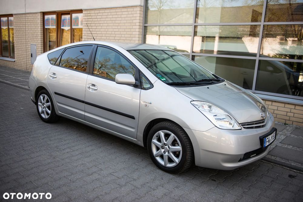 Toyota Prius 1.5 VVT-i Prestige - 12