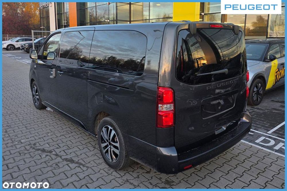 Peugeot Traveller - 8