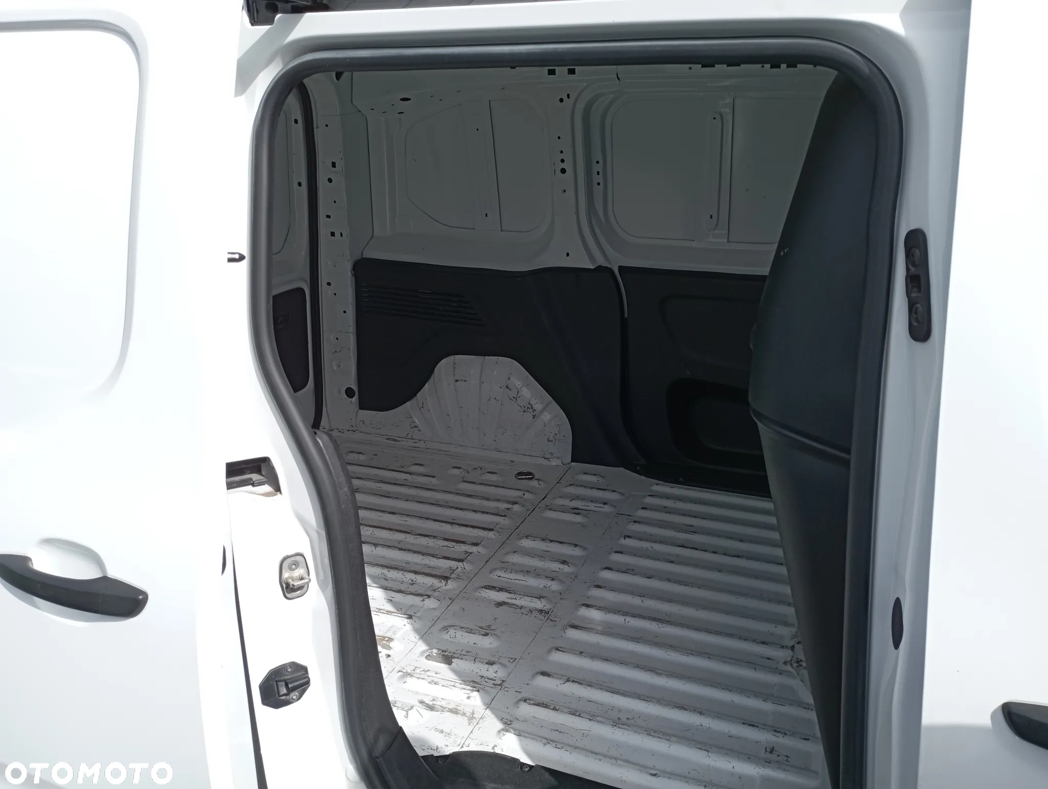 Toyota Proace City 1,5 D4D - 10