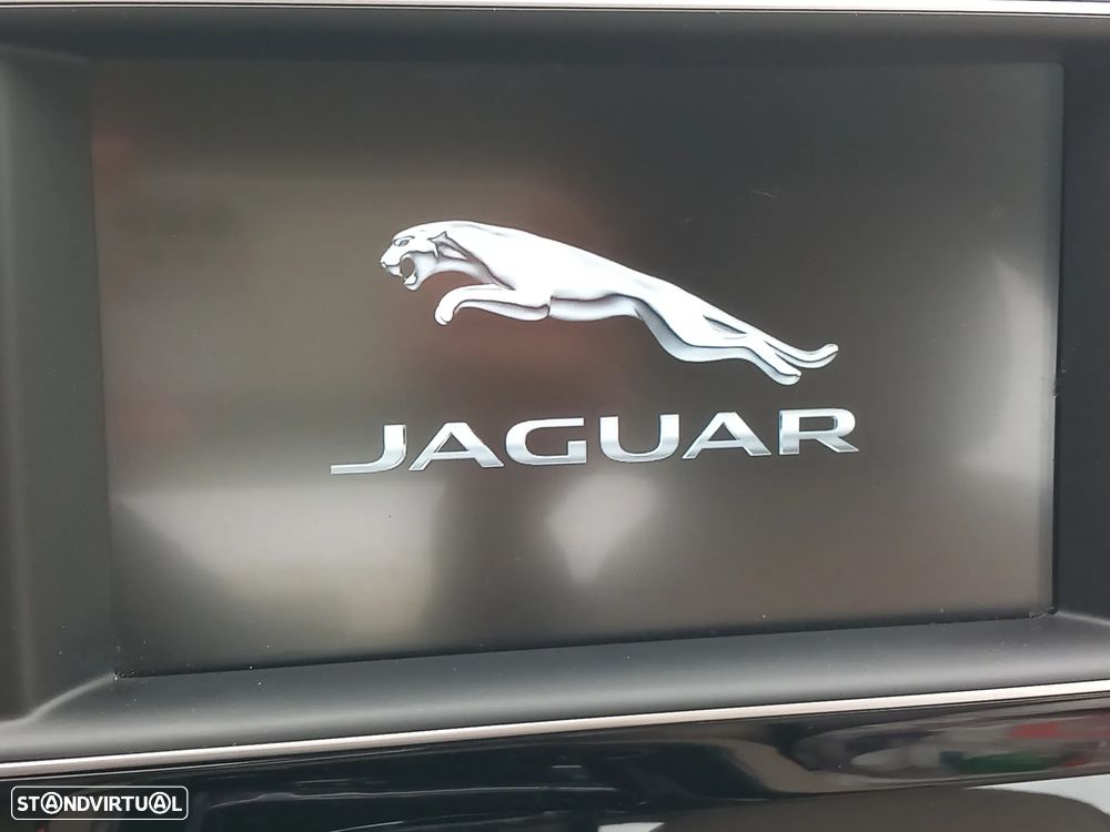 Jaguar XE 2.0 D R-Sport Aut. - 19